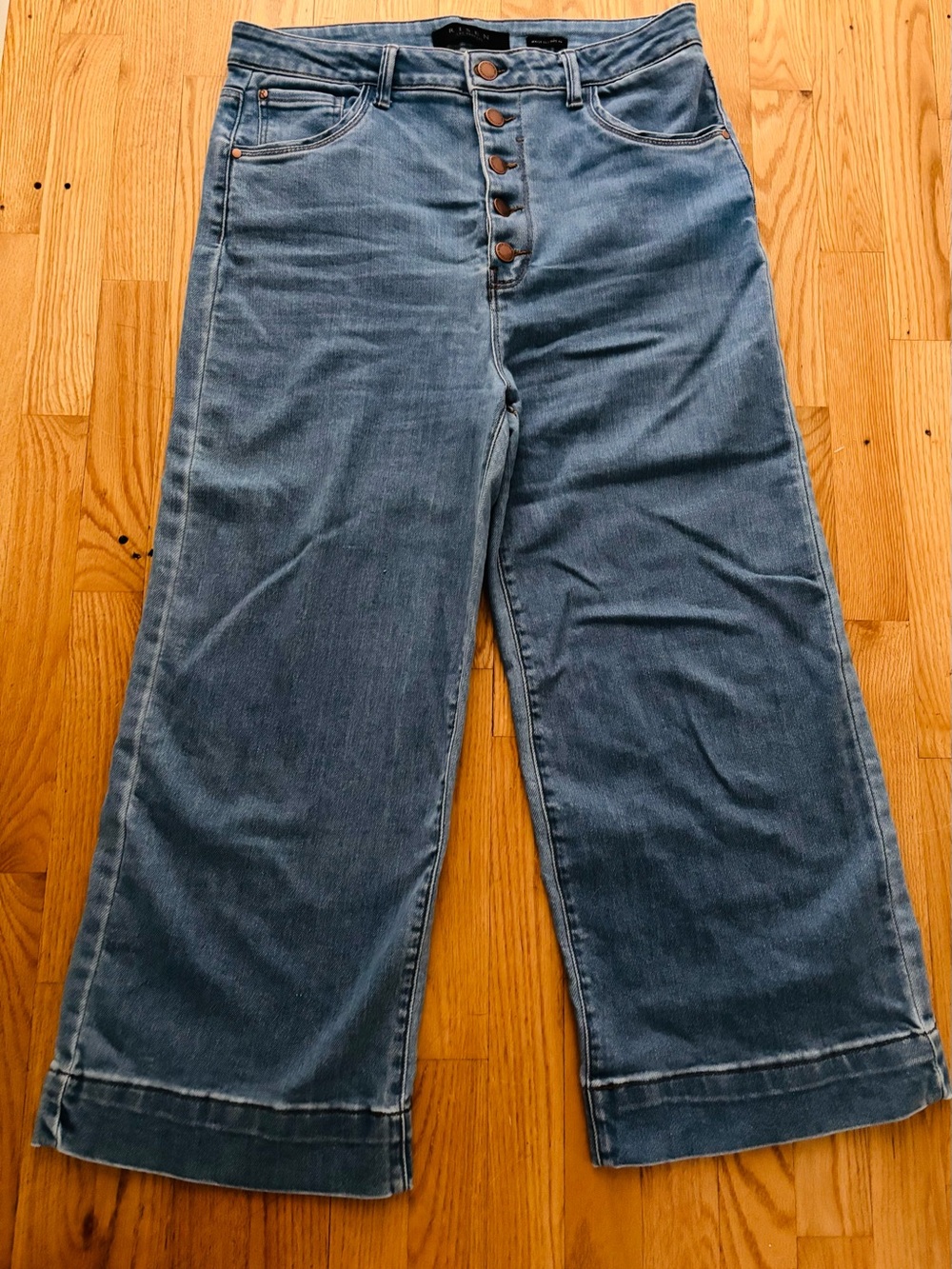 High-Rise Wide-Leg Denim Jeans in Light Blue